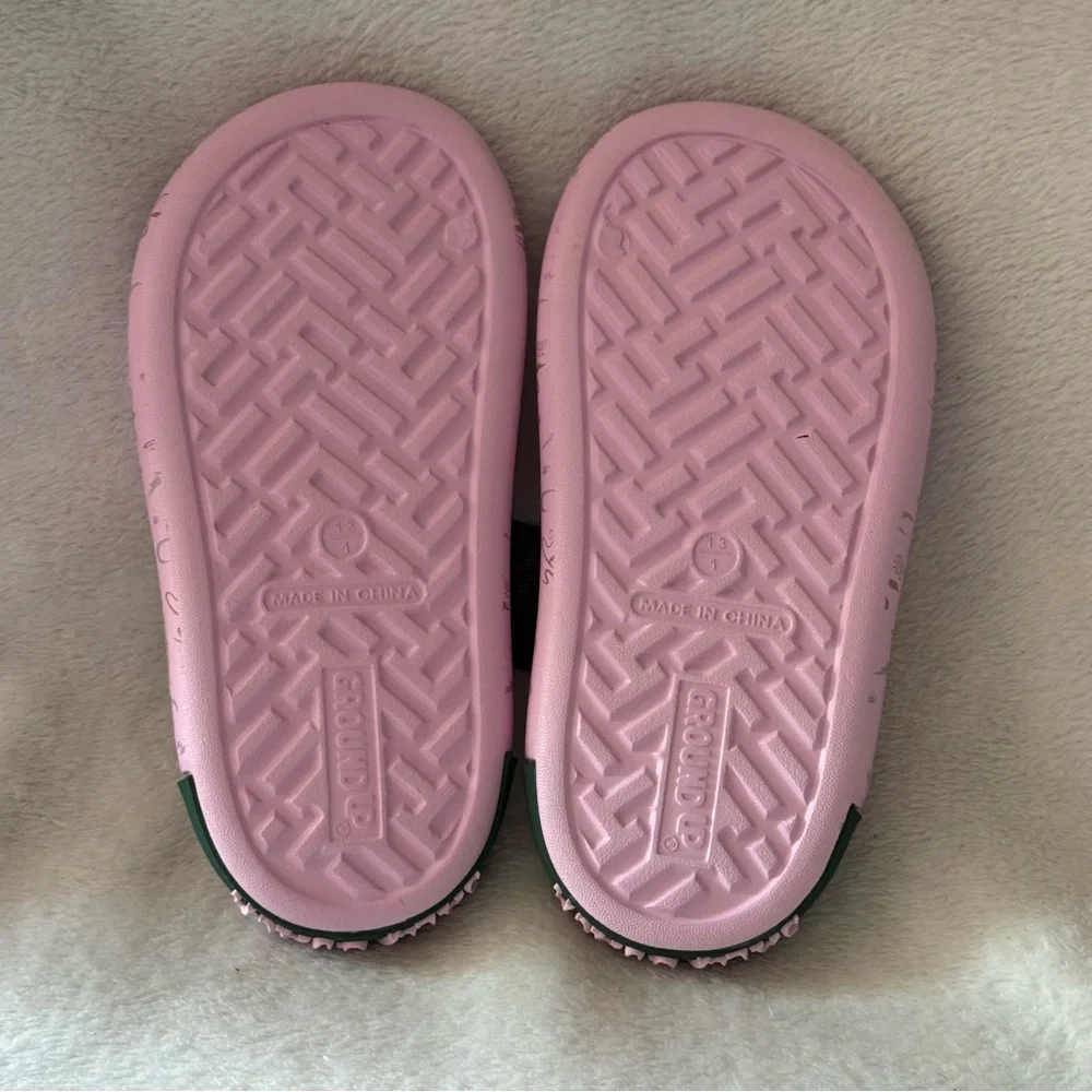 The Nightmare Before Christmas Slides‎ Girls Size 13 Pink Slip On New